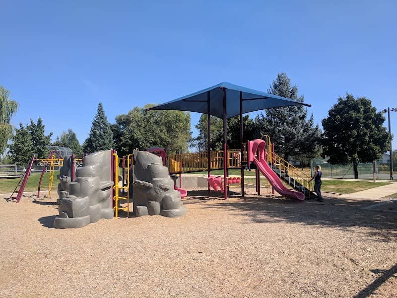 Travers Park - Image 2