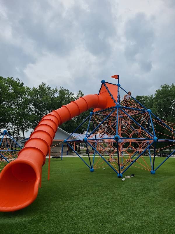 Normandy Oaks Park - Image 1