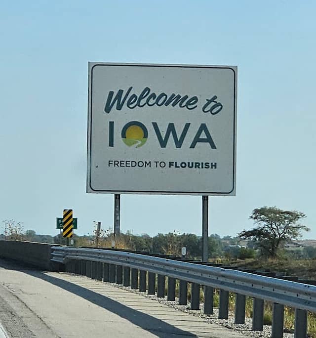Welcome to Iowa Sign - Image 1