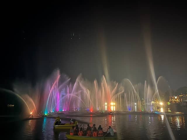 Water show - Image 1