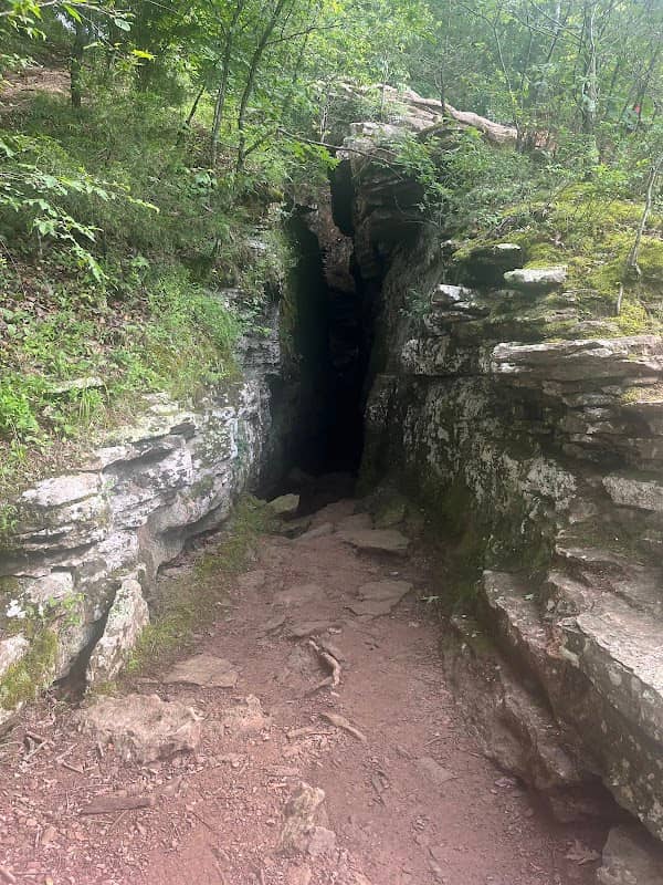Devil's Den Trail - Image 1