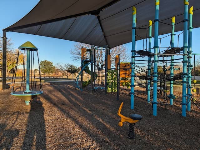 Norich Park - Image 2
