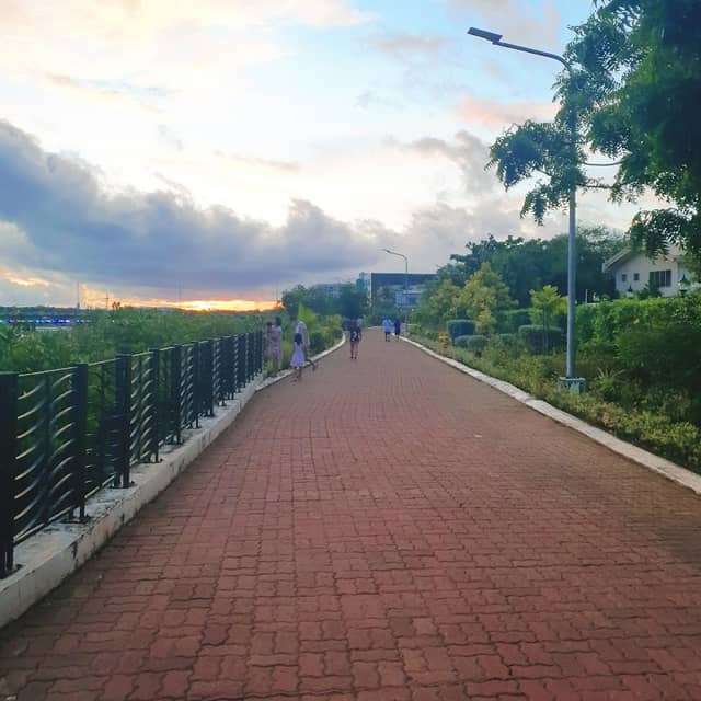 Esplanade Uno - Image 2