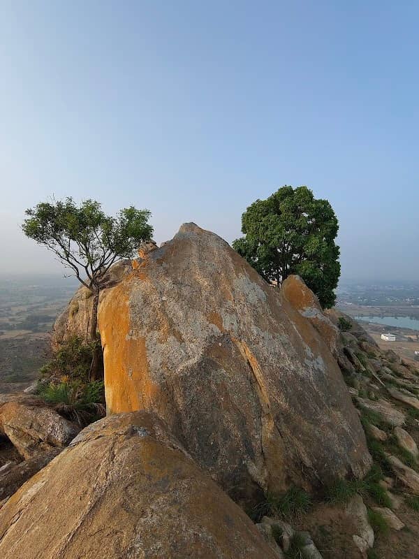 KHOLI HILLS PEAK - Image 1