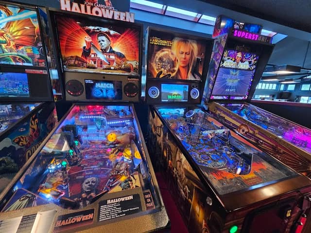 Pastime Pinball - Image 1