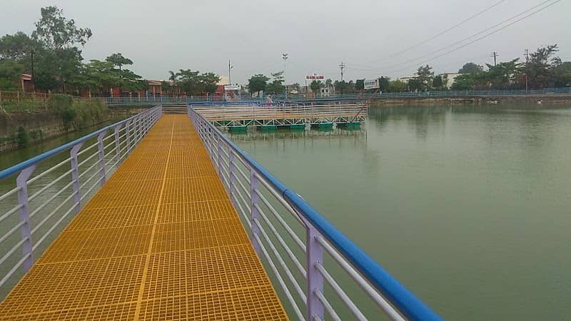 Water Floating Bridge - Image 1