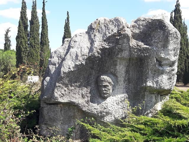 Hannibal anıtı - Image 1