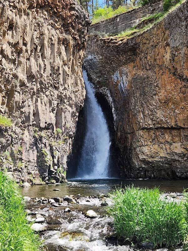 Hawk Creek Falls - Image 1