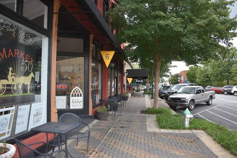 Hartwell Main Street - Image 2