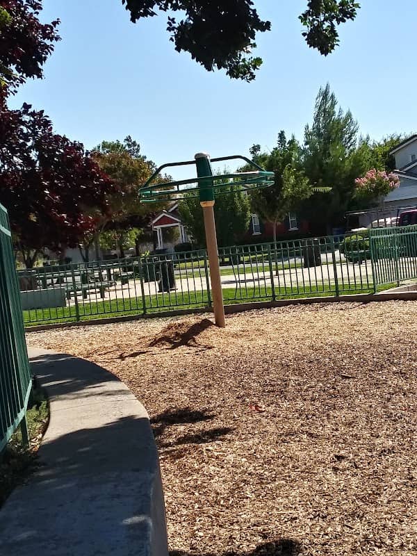 Marina Walk Park - Image 2