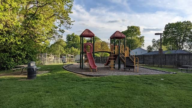 Auburn Park - Image 2