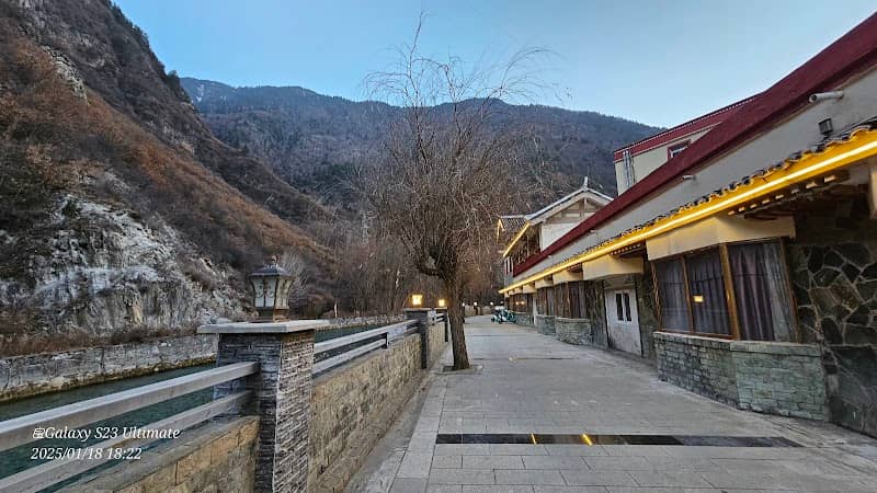 Jiuzhai Holiday Resort - Image 3
