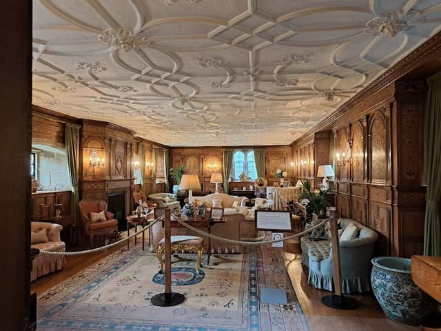 Hever Castle & Gardens - Image 2