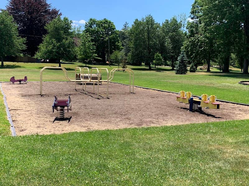 Edmund Lyon Park - Image 1