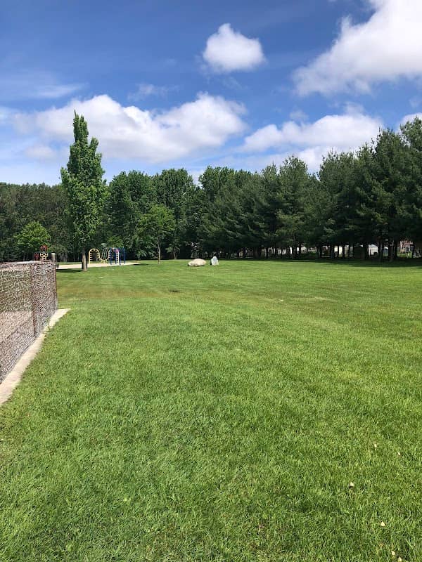 Reg Campbell Park - Image 1