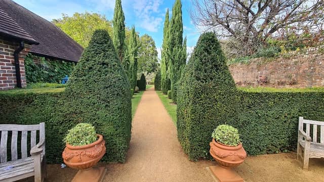 Petersfield Physic Garden - Image 1