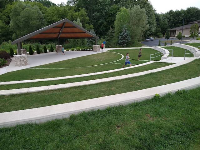 Caledonia Community Green Park - Image 2