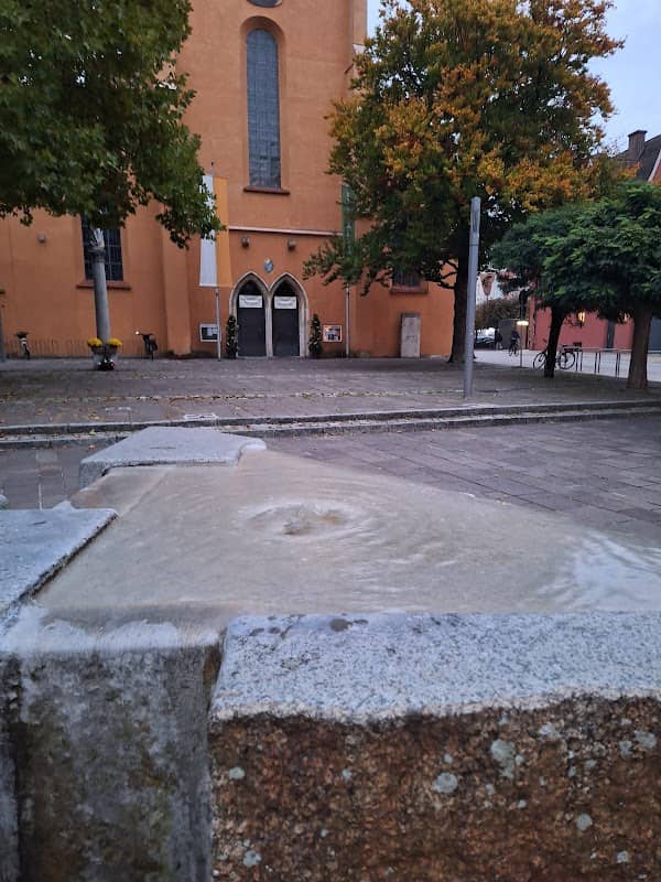 Brunnen am Franziskanerplatz - Image 1