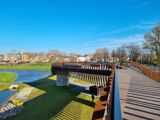 Kuršėnai pedestrian bridge - Image 1