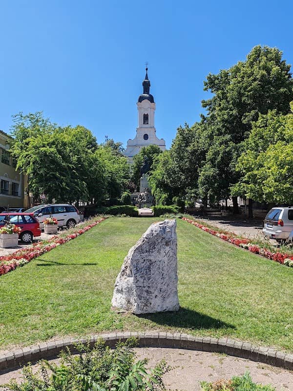 Hősi halottak emlékszobra - Image 1