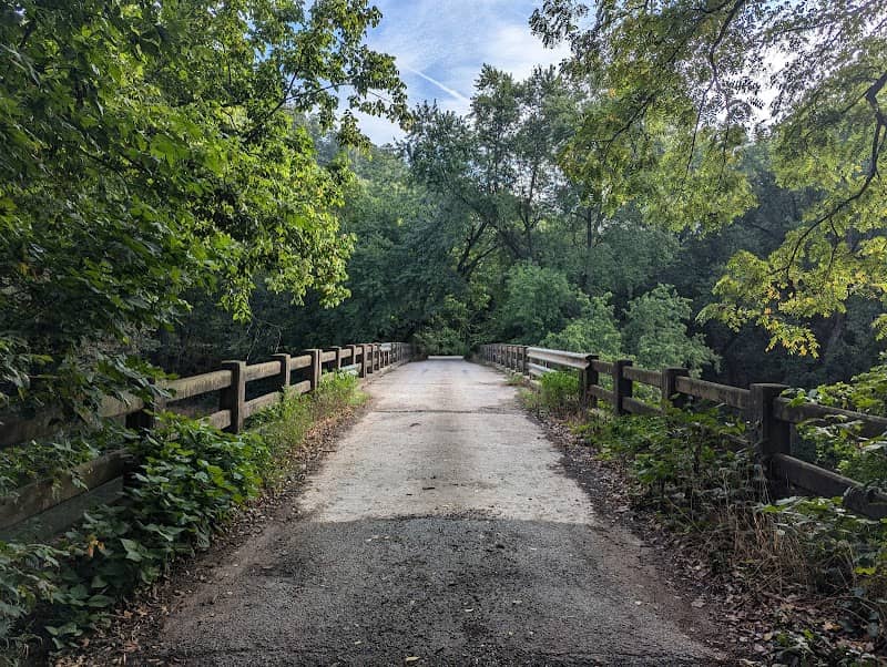 Scenic bridge - Image 2