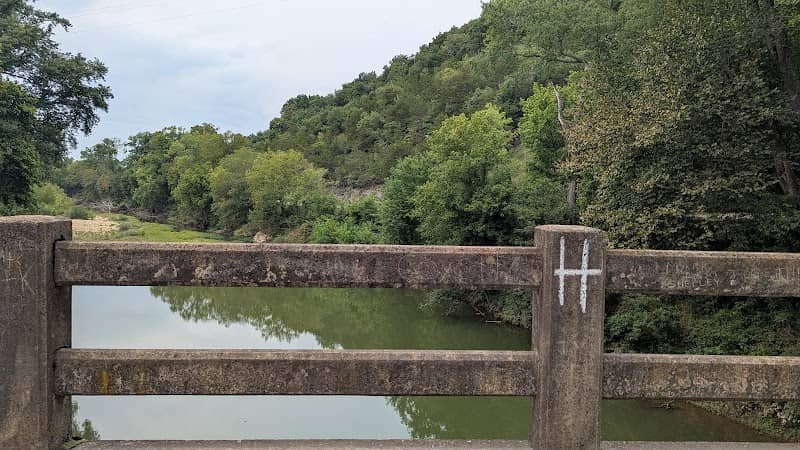 Scenic bridge - Image 1