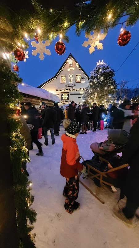 Weihnachtshaus Niederwürschnitz - Image 1