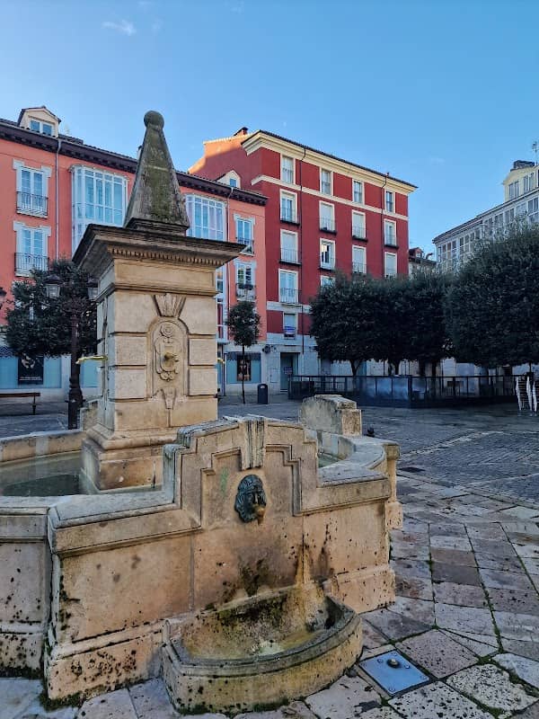 Fuente de la Plaza de la Libertad - Image 1