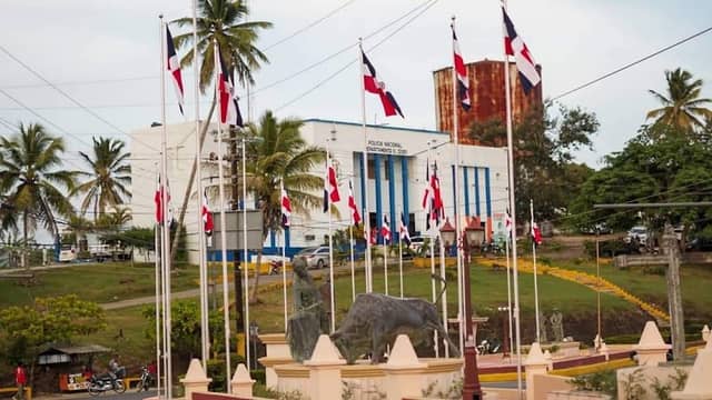 Plaza Cultural Manuela Diez Jiménez - Image 1