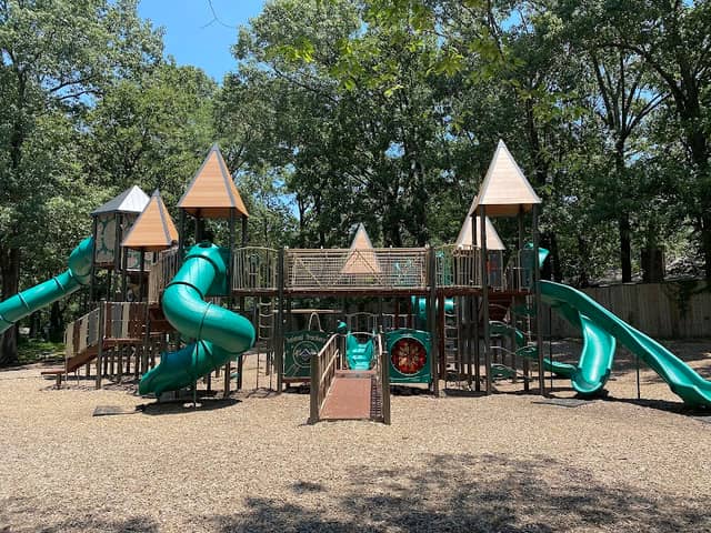 Kids Towne Park and Dog Park - Image 1