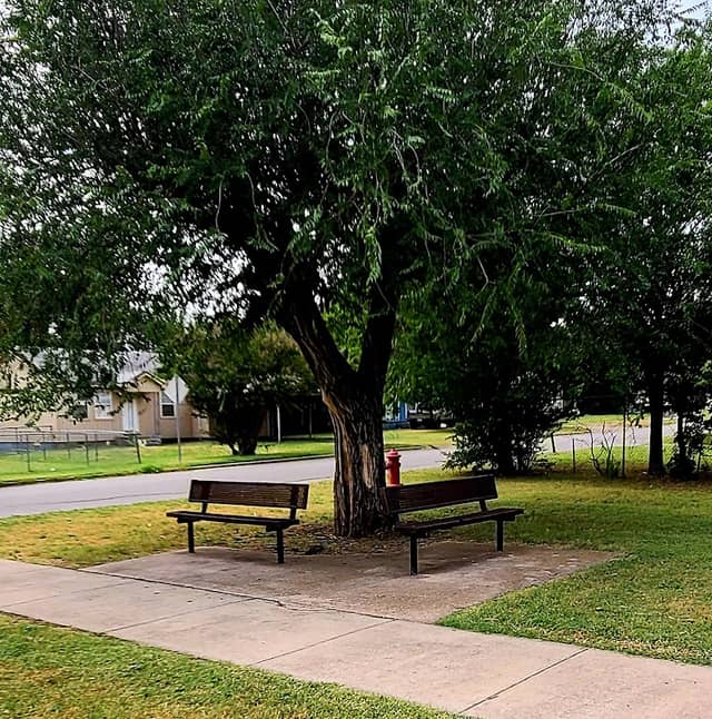 Lawton Heights Park - Image 2