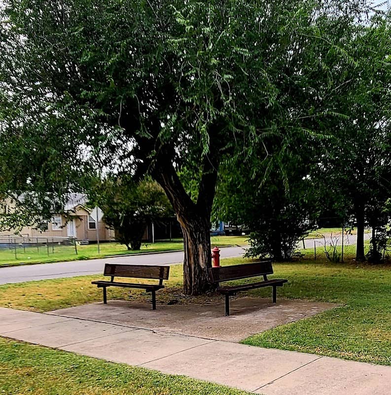 Lawton Heights Park - Image 2