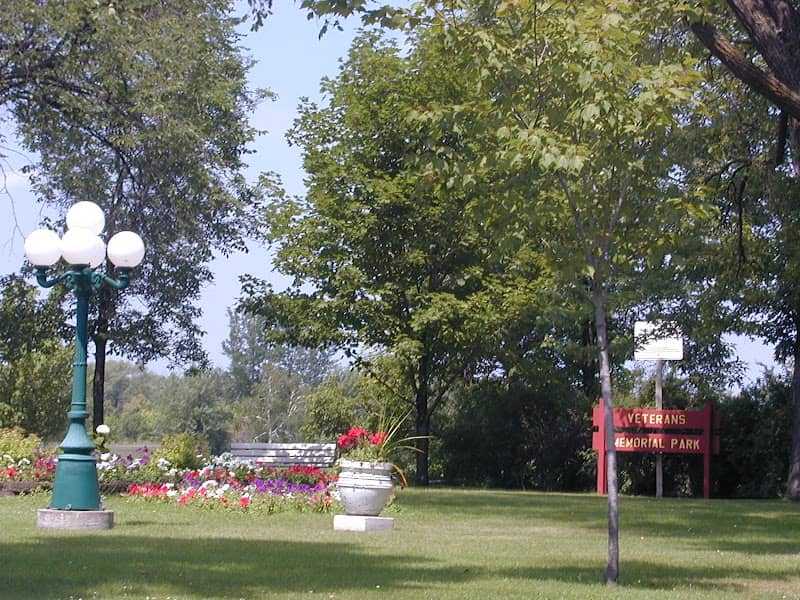 Veterans Park - Image 1