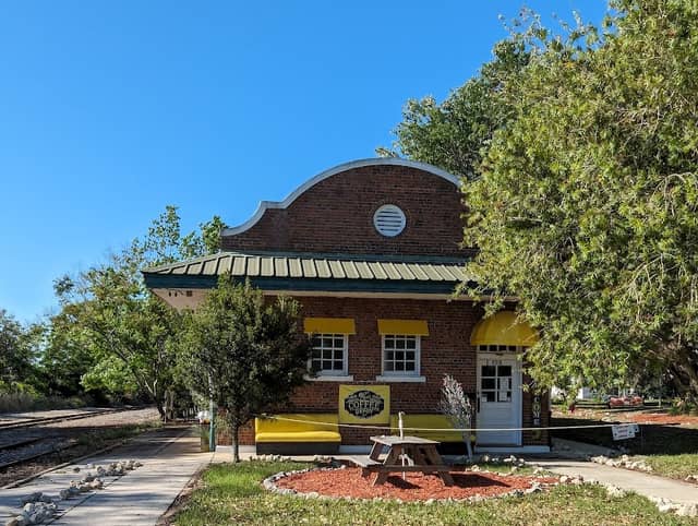 Mister Chris’ Coffee Gallery & Depot - Image 1