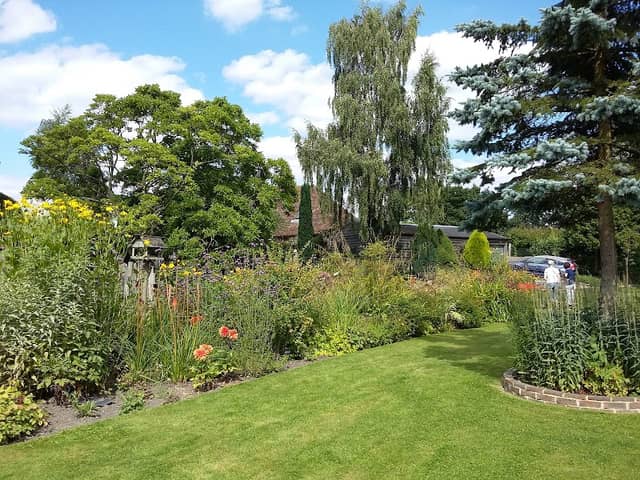 Tram Hatch Gardens - Image 2