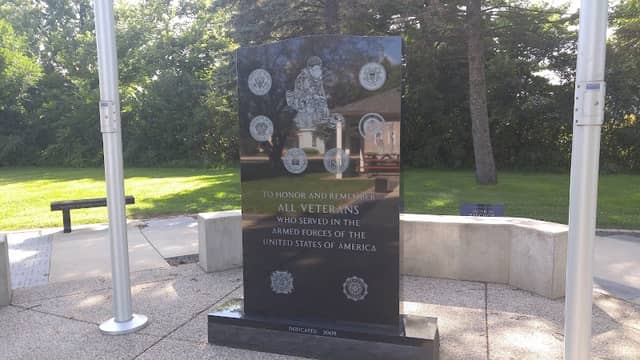 Eden Valley Veteran's Memorial - Image 1