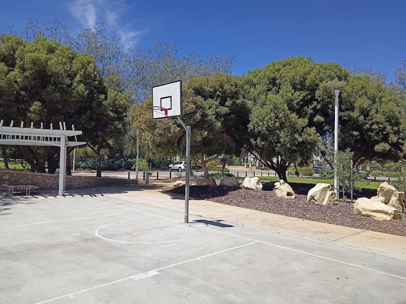 Bengello Park - Image 2