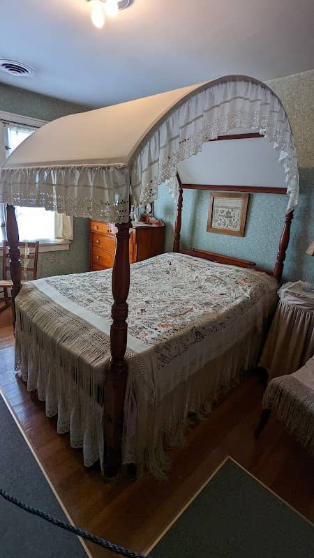 Chalet of the Golden Fleece Museum - Image 2