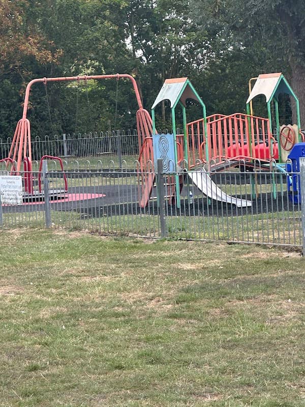 Play park - Image 1