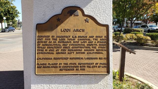 Lodi Arch - Image 1