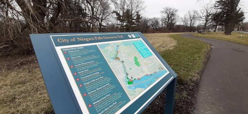 Griffon Park area - Niagara Falls Greenway Trail - Image 1