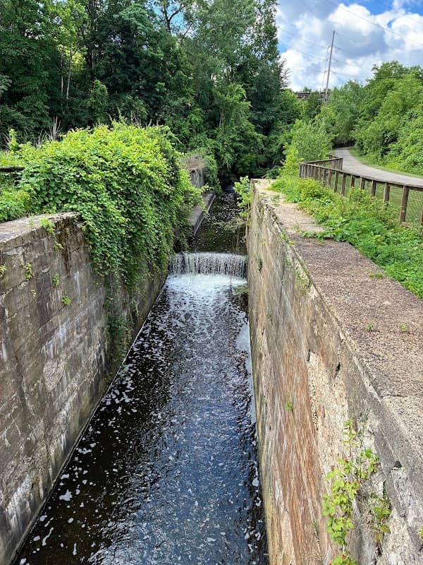 Cascade Park - Image 1