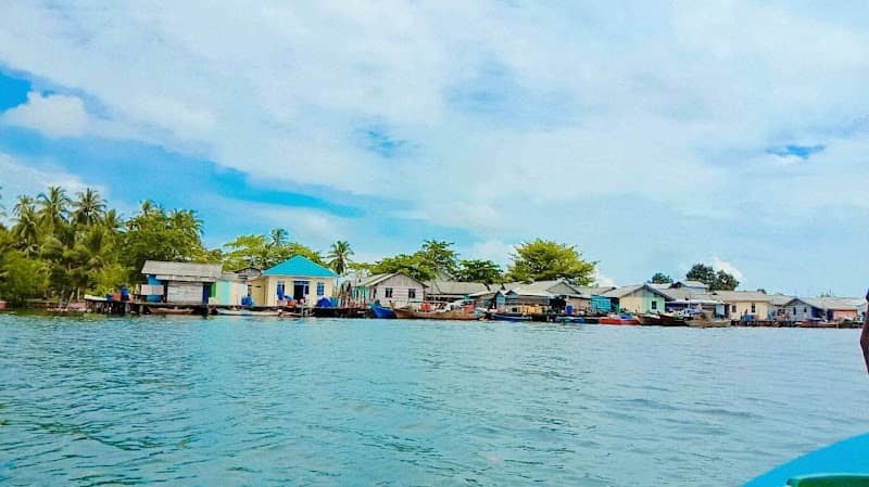 Rumah Tintin Kepala Suku Laut Panglong Berakit - Image 1