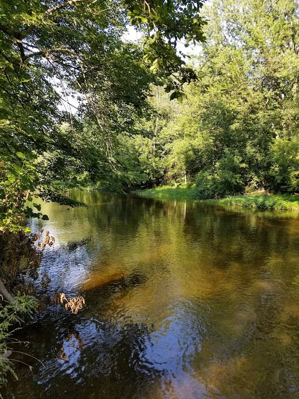 Canoe/kayak launch/landing - Image 2