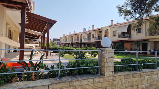 Aegiali - Image 1