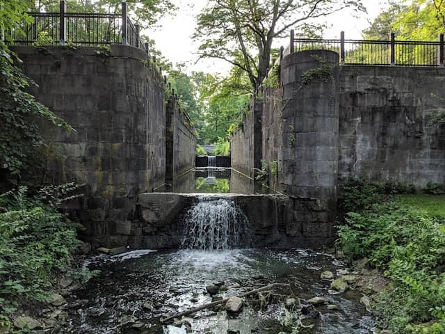 Side Cut Metropark - Image 2