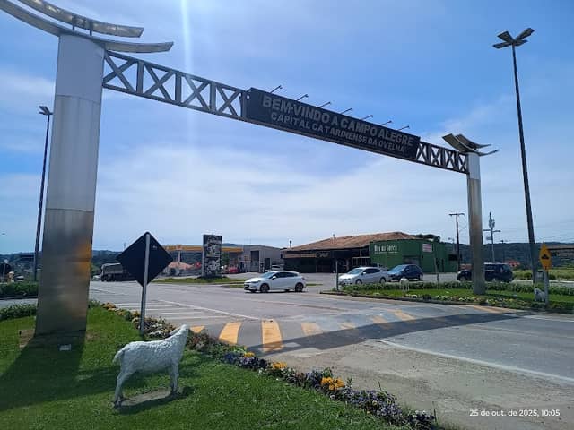 Portal de Campo Alegre - Image 1