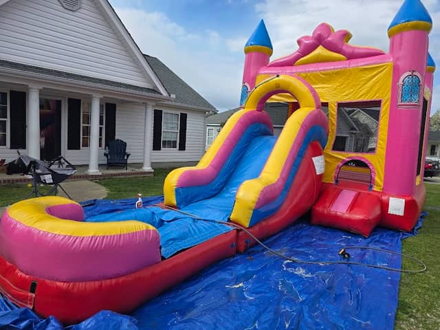Cloud Jumpers Inflatables - Image 1