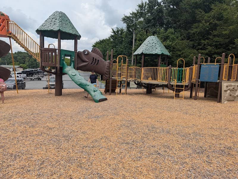 Lake Thom-A-Lex Park - Image 1