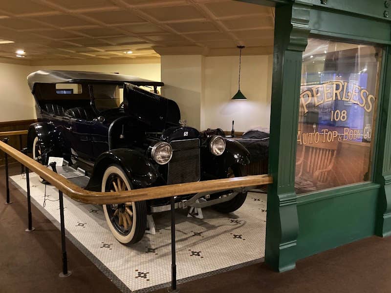 Minnesota Discovery Center - Image 2